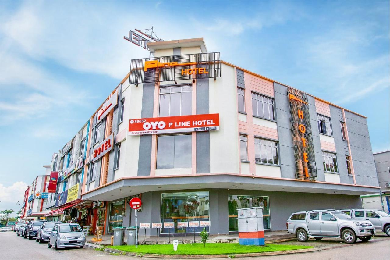 Hotel Oyo 89652 P Line